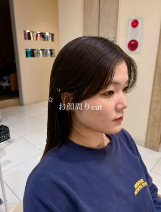 ロング ブリーチなしカラー/ 暖色カラー/艶カラーのヘアスタイル