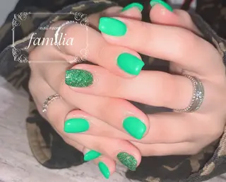 ネイル -nailroom- familiaのネイルデザイン