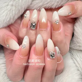 ネイル R inのネイルデザイン