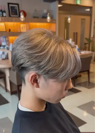 ショート カラー メンズ 岩内 皓大のヘアスタイル