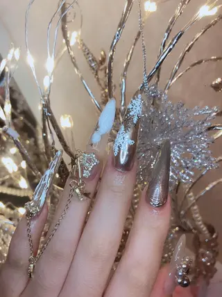 ロング ネイル 長さ出し専門 nynaのネイルデザイン