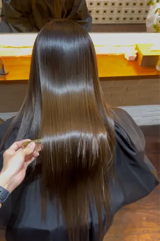 ロング CoCooN TAKUMAのヘアスタイル