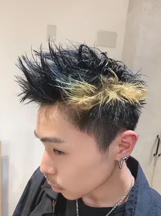 カラー ヘアアレンジ メンズ Moana by HEADLIGHT所属・tomoka／ デザインカラー🌺のヘアスタイル