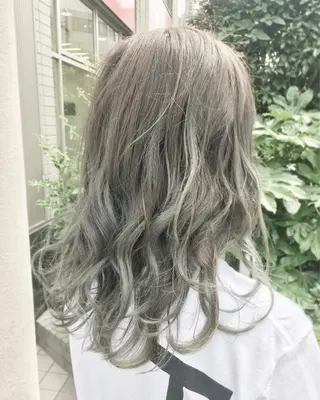 ロング カラー N° jillva ♦️川端裕司♦️のヘアスタイル