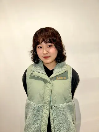 ミディアム CYAN.大須店所属・小寺 柚初のヘアスタイル