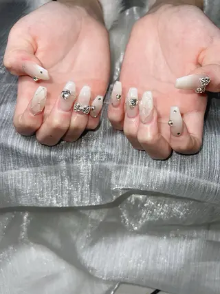 ネイル Lee Nailsのネイルデザイン