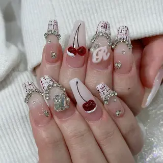 ネイル Queens 榊 まおのネイルデザイン