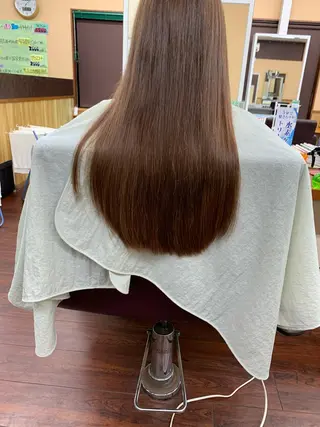 カラー relalado所属・高場 和希のヘアスタイル