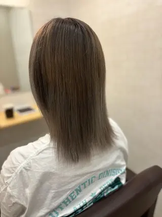 ミディアム カラー Relaxation Saljuのヘアスタイル