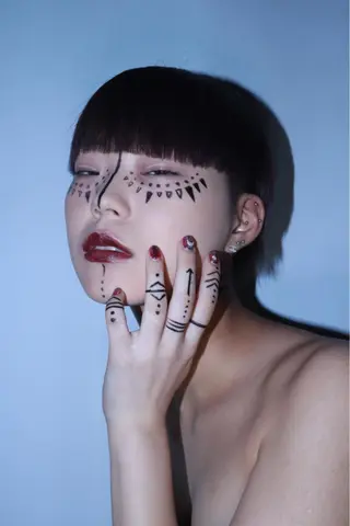 ショート アトム/ウルフ パーマ/レイヤーのヘアスタイル