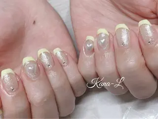 ネイル 芦辺 香奈のネイルデザイン