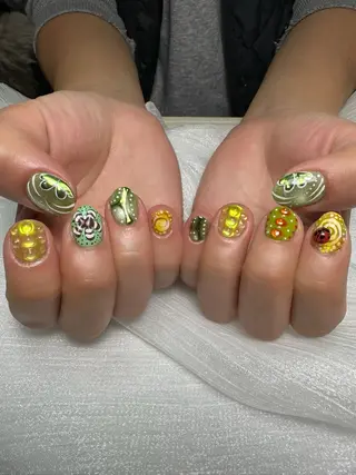 ネイル 上原 悠紀のネイルデザイン