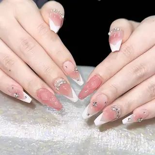 ネイル Queens PUPUのネイルデザイン