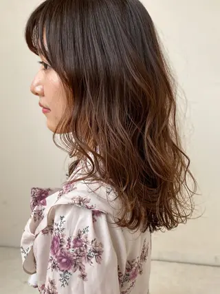 セミロング カラー ツヤ髪になりたい方へ 🩷柴田知亜希のヘアスタイル