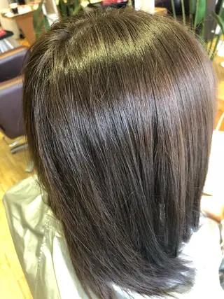 ミディアム カラー 芝田 望優のヘアスタイル