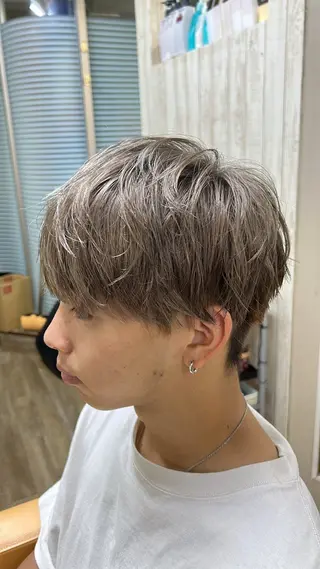 カラー メンズ ブレイヴシザーあびこ所属・牛尾 友雅のヘアスタイル
