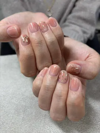 ネイル MAXKELLY EMIのネイルデザイン