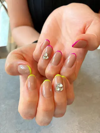 ネイル Nest 岩崎のネイルデザイン