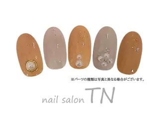 ネイル 矢川 まどかのネイルデザイン