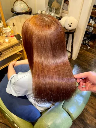 セミロング カラー 飯田 実歩(じっぽ)のヘアスタイル