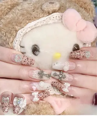 ネイル Tira Nailのネイルデザイン