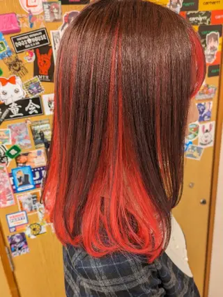 セミロング カラー fuwat所属・秋葉原でカラーする なら🐉ちぇーたんのヘアスタイル