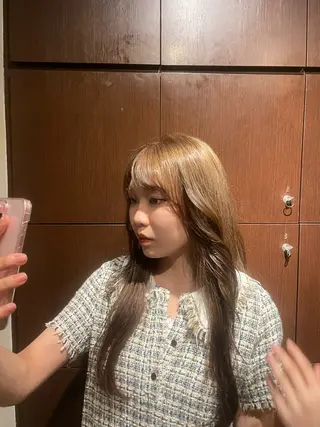 ロング レイヤー/透明感カラ ー/茅ヶ崎/momiのヘアスタイル