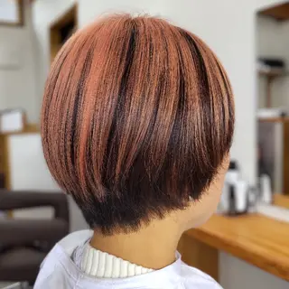 カラー ショート Threege スリージェのヘアスタイル