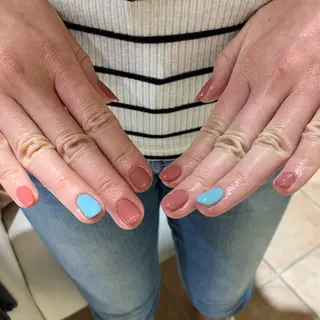 ネイル 佐藤 穂乃香のネイルデザイン