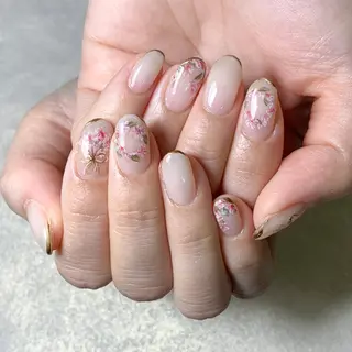ネイル atelier　FIORITURA所属・FIORITURA aiのネイルデザイン