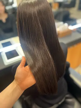 ミディアム 髪質改善・水素カラー ARIA（ému）のヘアスタイル