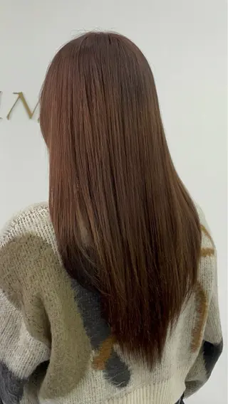 カラー Hiroka / NANAのヘアスタイル