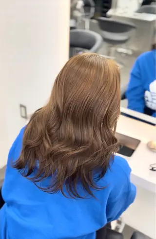 カラー くすみカラー/縮毛 ayukaのヘアスタイル