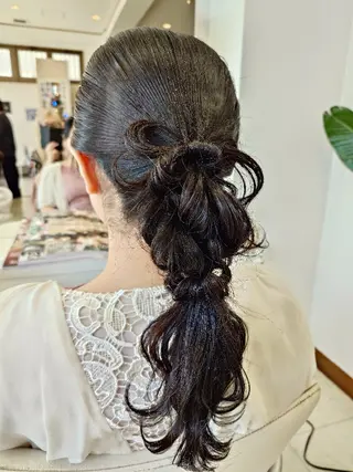 ロング ヘアアレンジ キンジョウ エナミのヘアスタイル