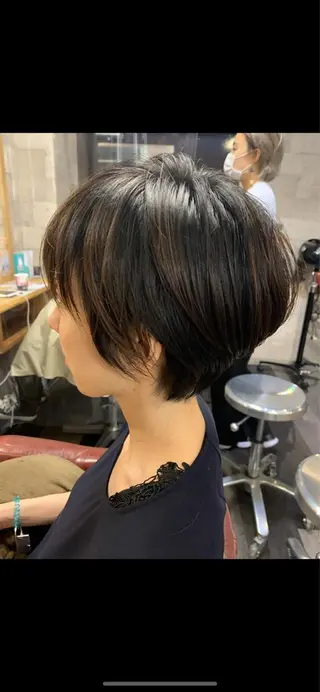 ショート ヘアリゾートA i 秋葉原店のヘアスタイル