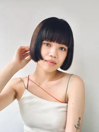 ミディアム Ｖｉｏｔ  銀座 樋口 桃佳のヘアスタイル