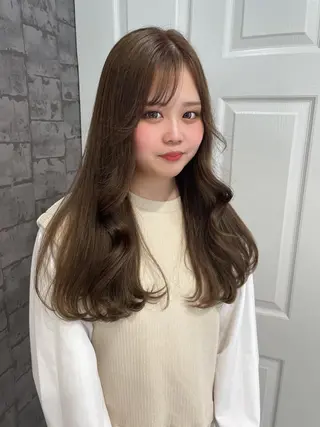 ロング カラー rina／ベージュ ワンホン/韓国ヘアのヘアスタイル