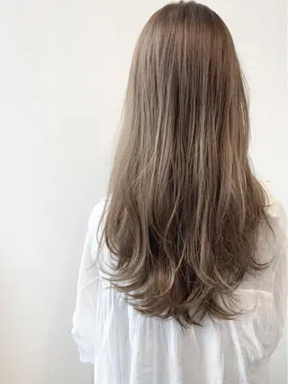 ロング MYRTLE TSUNODAのヘアスタイル