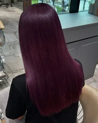 ロング 🥇KEN /レイヤー/艶カラーのヘアスタイル