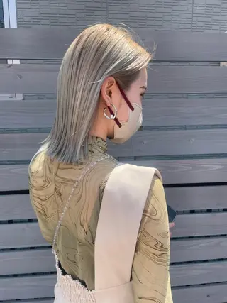 ミディアム カラー 💙ルル💙 ハイトーン/レイヤーのヘアスタイル