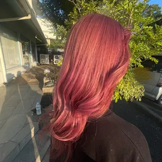 カラー ストレート/ブリーチ 金井 　歩美のヘアスタイル