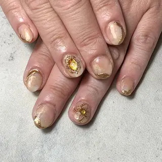 ネイル atelier　FIORITURA所属・FIORITURA aiのネイルデザイン