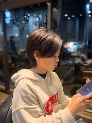 ショート メンズ キッズ Wカラーレイヤーカ ット⚡️CHIAKIのヘアスタイル