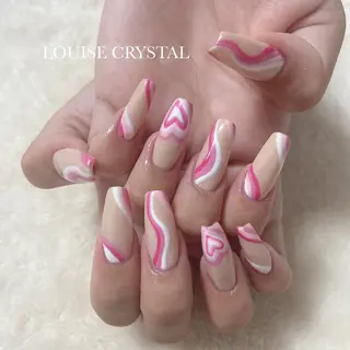 ネイル LOUISE CRYSTALのネイルデザイン