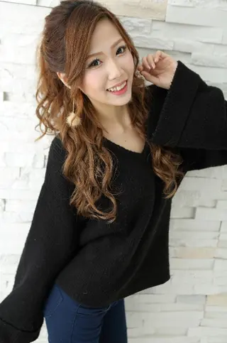 ロング カラー パーマ 大阪レミーエクステ チビ編み込みのヘアスタイル