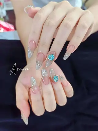 ネイル XIXI 🦁のネイルデザイン