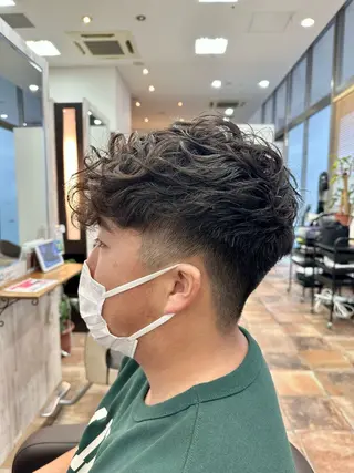 ショート パーマ メンズ 翠川 靖のヘアスタイル