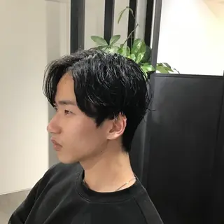 メンズ パーマ 隈元 光のヘアスタイル