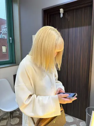 ミディアム カラー ケアブリーチ/エフェ クトブリーチ/天神のヘアスタイル