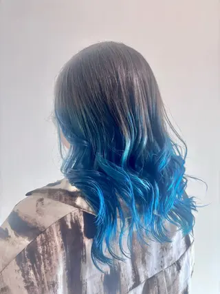 ロング カラー 古川 琴美のヘアスタイル